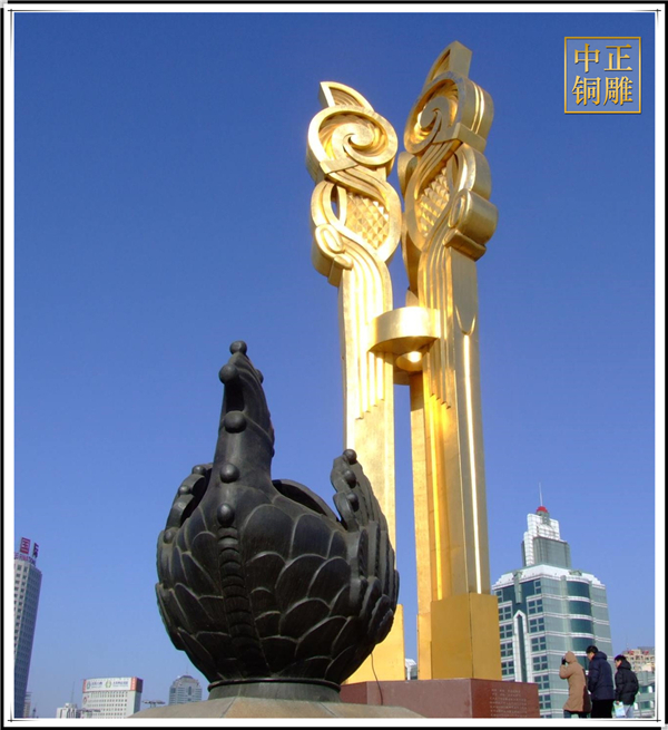 3米廣場(chǎng)雕塑.jpg 3米廣場(chǎng)雕塑.jpg