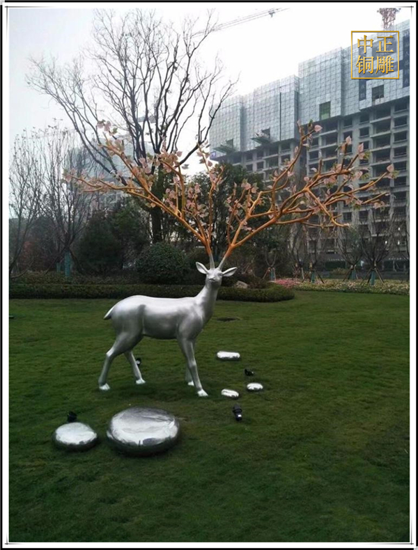 公園不銹鋼鹿雕塑.jpg 公園不銹鋼鹿雕塑.jpg