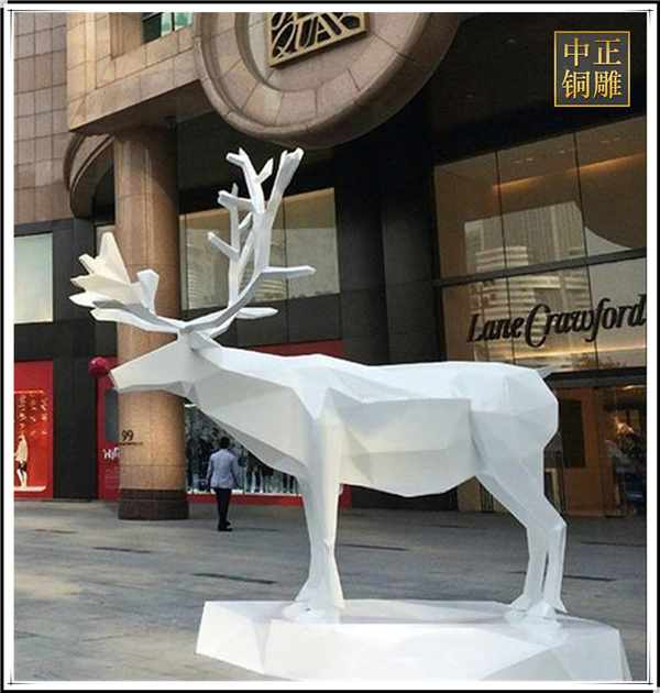 商場玻璃鋼雕塑.jpg 商場玻璃鋼雕塑.jpg