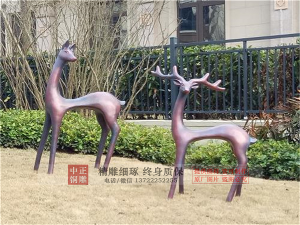 群鹿銅雕塑.jpg 群鹿銅雕塑.jpg