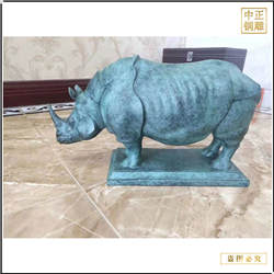 大號(hào)犀牛銅雕塑鑄造 